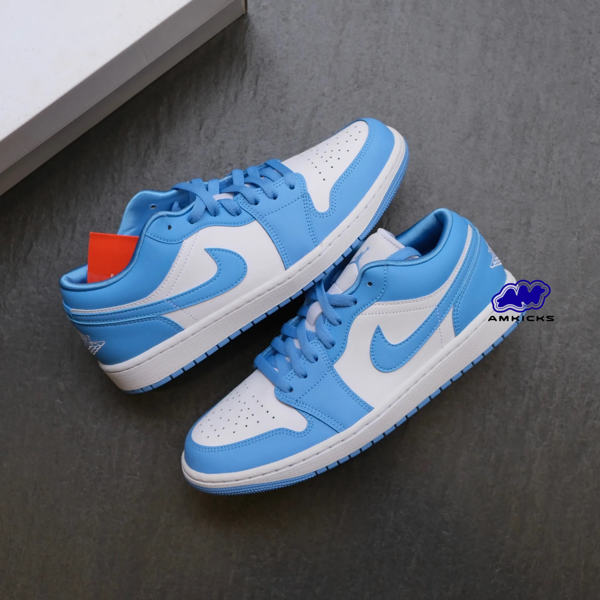Jordan 1 Low UNC