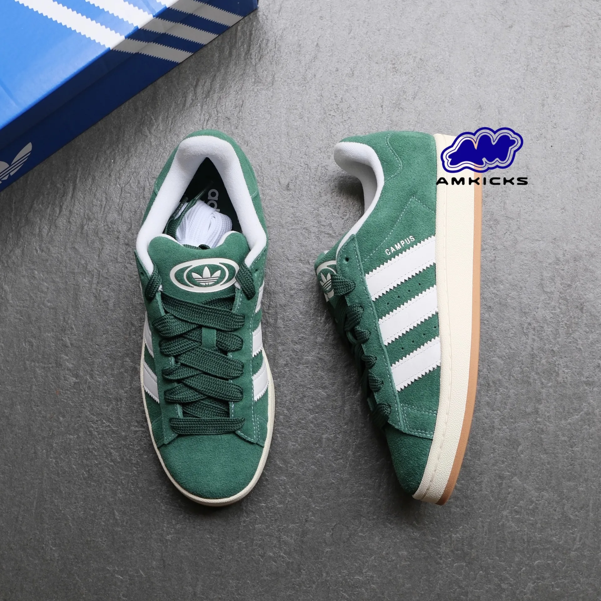 Campus 00s "Dark Green Cloud White"